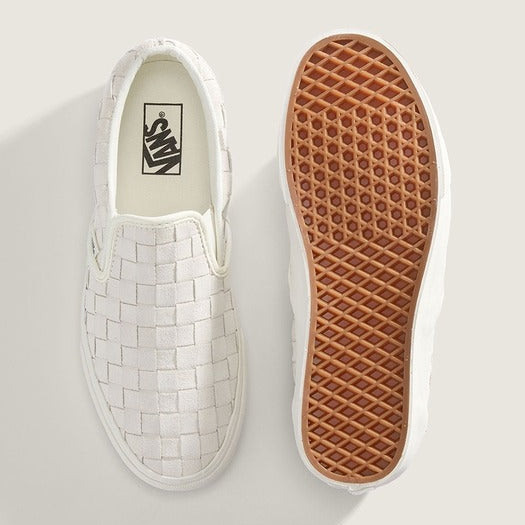 CLASSIC SLIP-ON
