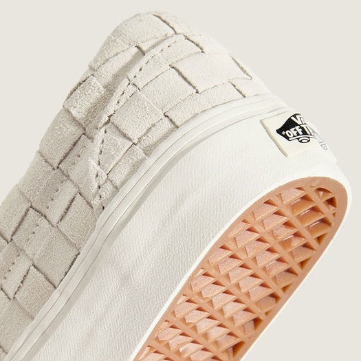 CLASSIC SLIP-ON