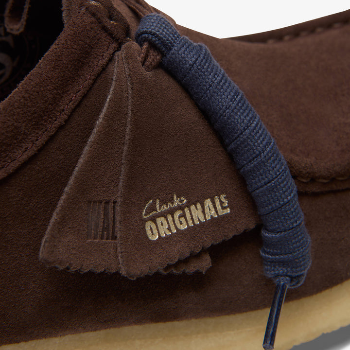 CLARKS ORIGINALS - 	WALLABEE DARK BROWN