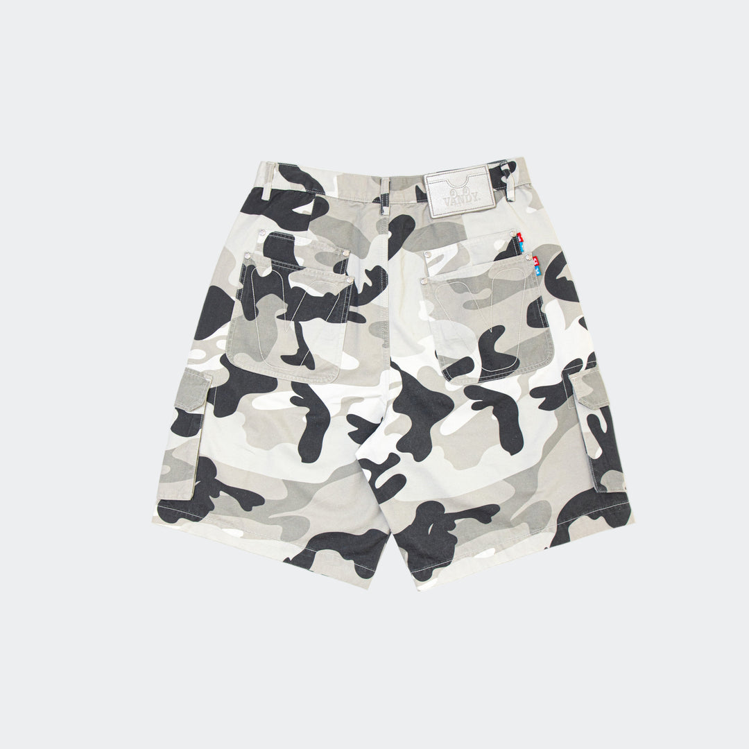 CAMO CARGO SHORTS